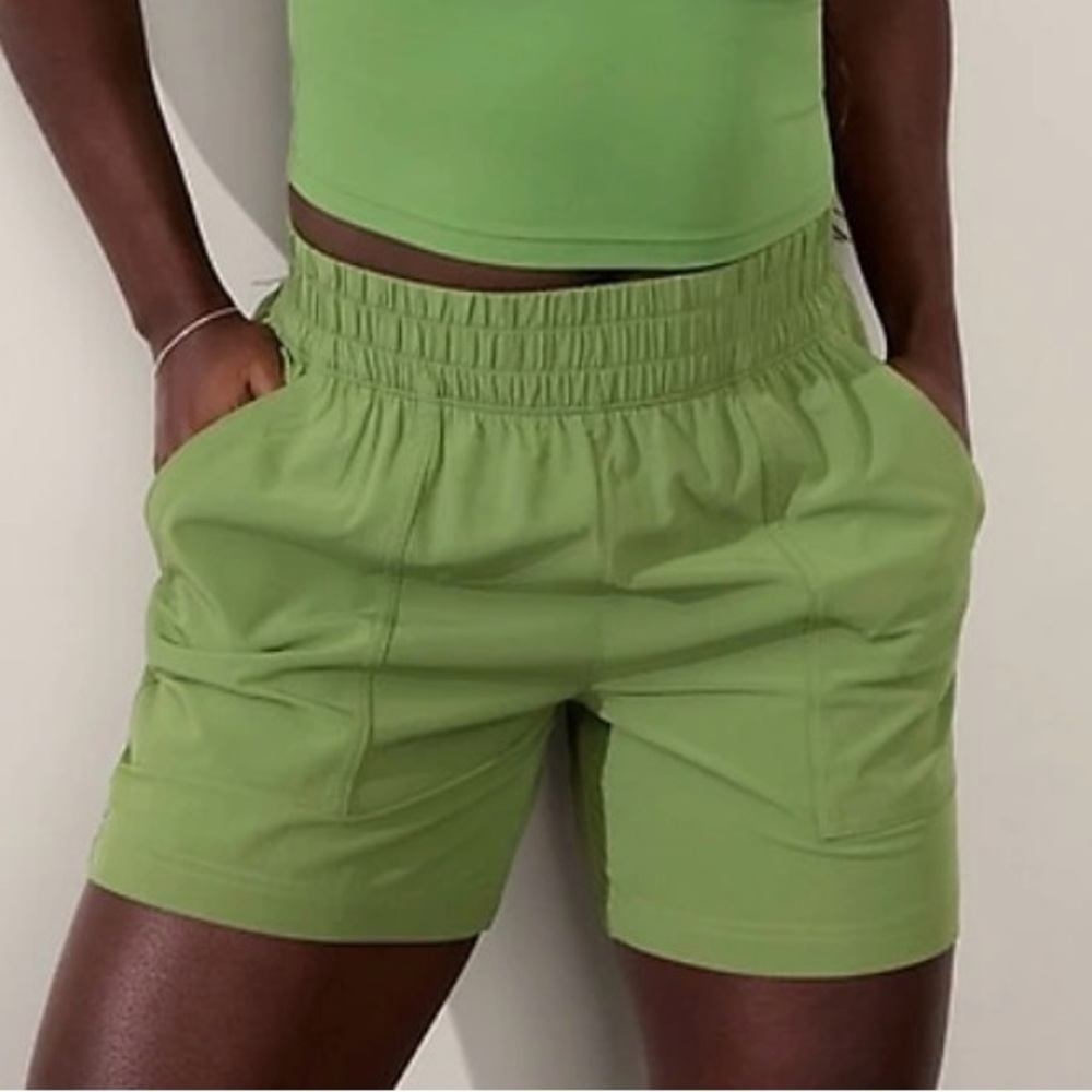athleta wayfind shorts 5”